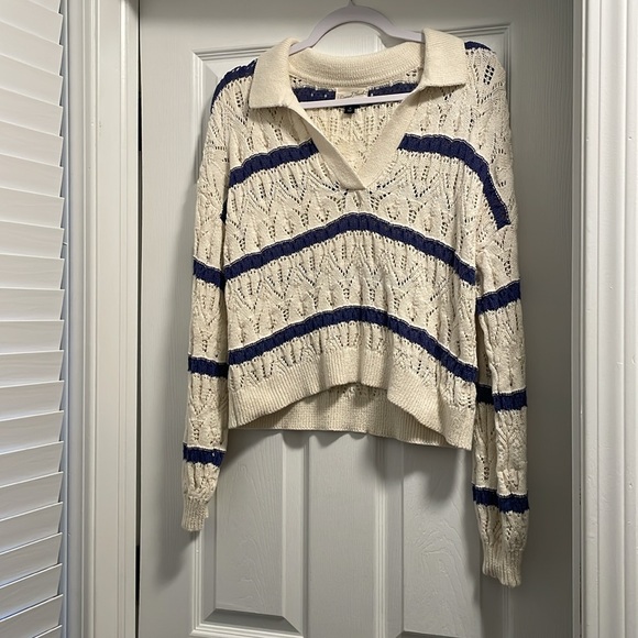 Universal Thread Sweater - Picture 2 of 6